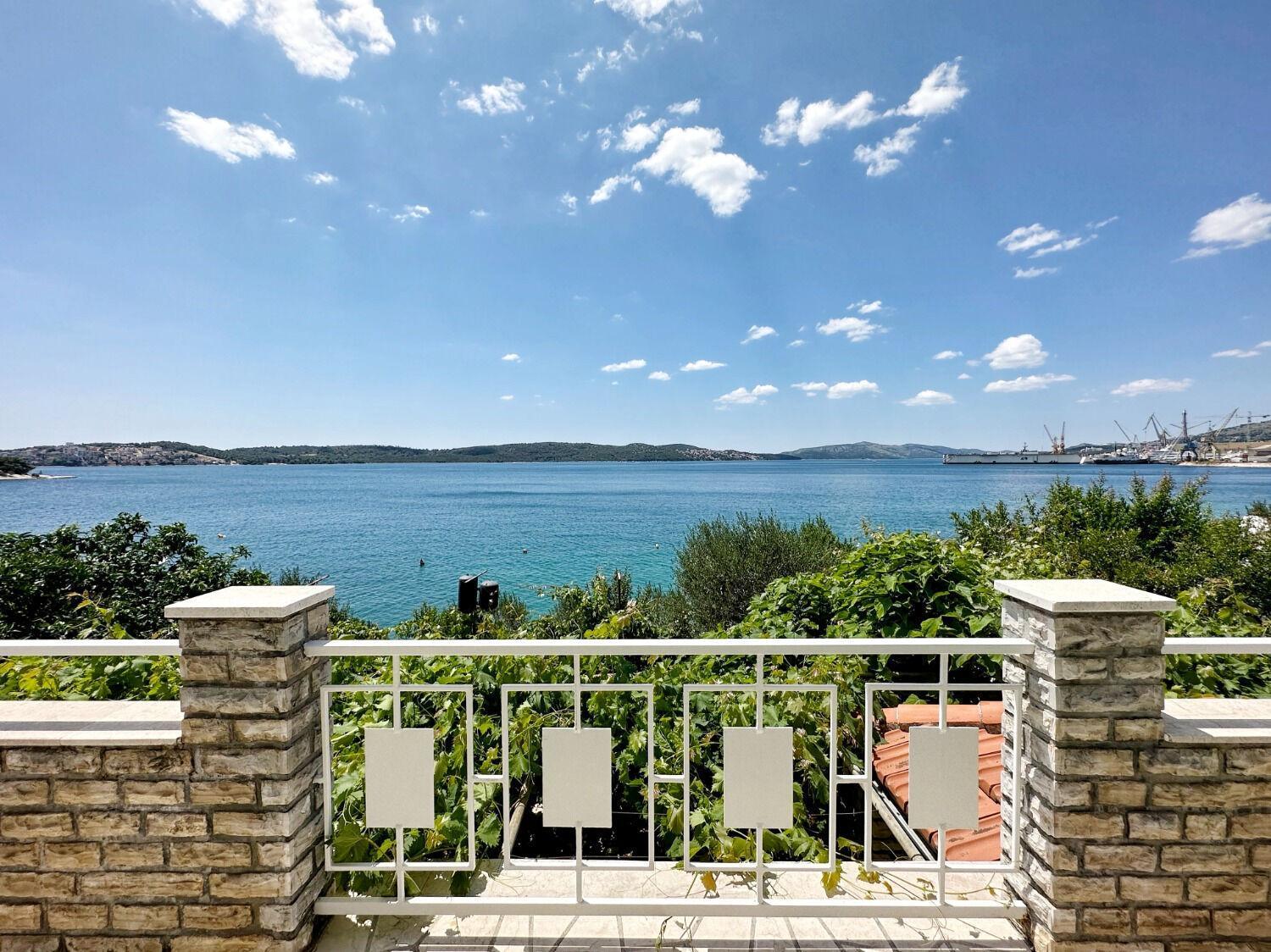 Apartments Mihaela Trogir Ngoại thất bức ảnh