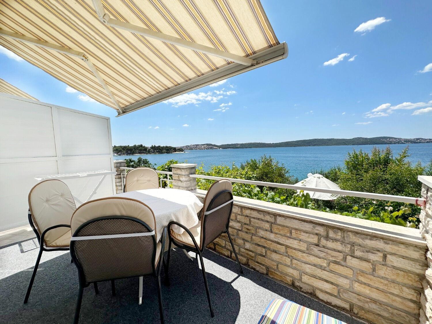 Apartments Mihaela Trogir Ngoại thất bức ảnh